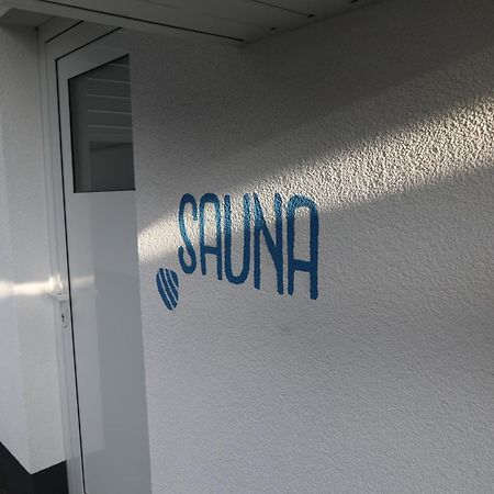 Ihlow  Eine Sehr Gemuetliche Dachgeschoss Ferienwohnung מראה חיצוני תמונה