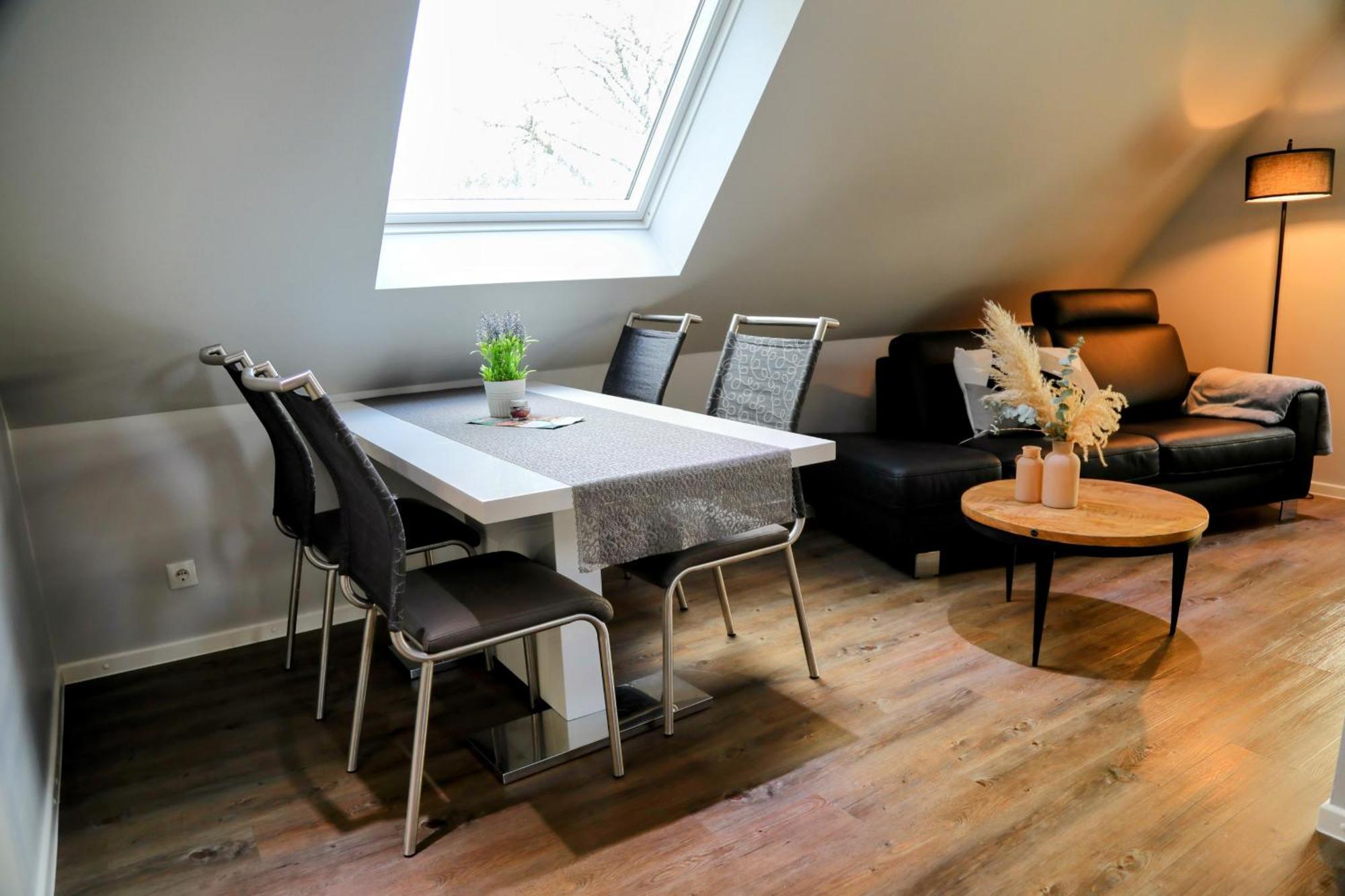 Ihlow  Eine Sehr Gemuetliche Dachgeschoss Ferienwohnung מראה חיצוני תמונה